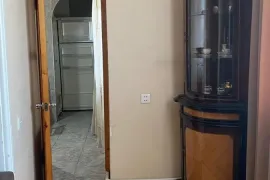 Продается квартира, 3 Kомнатная, Старое здание, Тбилиси, Варкетили