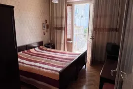 იყიდება ბინა, 3 ოთახიანი, ძველი აშენებული, თბილისი, ვაშლიჯვარი