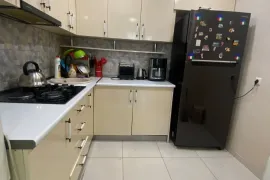 იყიდება ბინა, 3 ოთახიანი, ძველი აშენებული, თბილისი, დიდუბე