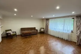 იყიდება სახლი, 9 ოთახიანი, ხაშური, გომი