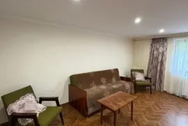 იყიდება სახლი, 9 ოთახიანი, ხაშური, გომი