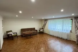 იყიდება სახლი, 9 ოთახიანი, ხაშური, გომი