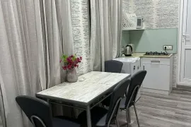 For Rent, 2 Room, Old building, Tbilisi, Abanotubani