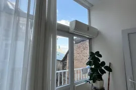 For Rent, 2 Room, Old building, Tbilisi, Mtatsminda