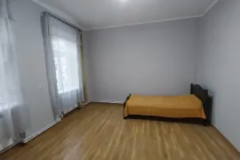 ქირავდება სახლი, 3 ოთახიანი, თბილისი, ისანი