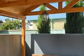 House For Rent, 5 Room, Tbilisi, Chugureti