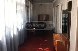 Аренда Дома, 8 Kомнатная, Тбилиси, Авлабари