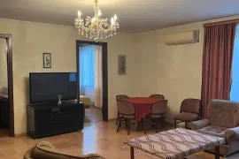 For Rent, 4 Room, Old building, Tbilisi, saburtalo