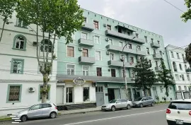 Продается квартира, Старое здание, Габашвили Холм