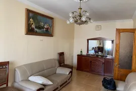 Apartment for sale, Old building, Sanzona