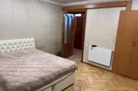 ქირავდება ბინა, 3 ოთახიანი, ძველი აშენებული, თბილისი, ჩუღურეთი