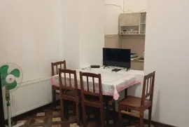 ქირავდება ბინა, 1 ოთახიანი, ძველი აშენებული, თბილისი, მთაწმინდა
