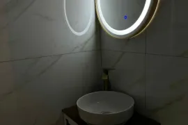 ქირავდება ბინა დღიურად, 3 ოთახიანი, ახალი აშენებული, თბილისი, საბურთალო