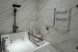 ქირავდება ბინა დღიურად, 3 ოთახიანი, ახალი აშენებული, თბილისი, საბურთალო