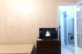 Аренда, 1 Kомнатная, Старое здание, Тбилиси, saburtalo