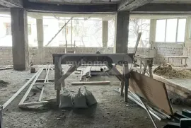 Продается , Универсальное коммерческое помещение, Вера