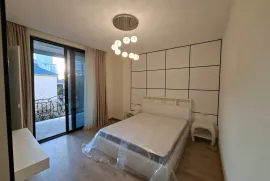 Apartment for sale, 4 Room, Old building, Batumi