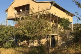 Продается Дом, 5 Kомнатная,  Окрестности Тбилиси