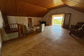 House For Sale, 5 Room, Suburbs of Tbilisi