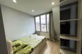 Аренда, 2 Kомнатная, Старое здание, vake