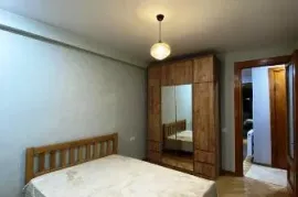 Аренда, 3 Kомнатная, Старое здание, saburtalo