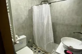 Аренда, 3 Kомнатная, Старое здание, saburtalo