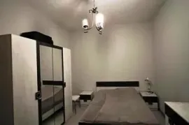 Аренда, 3 Kомнатная, Старое здание, saburtalo