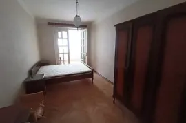 For Rent, 2 Room, Old building, saburtalo