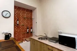 Аренда, 1 Kомнатная, Старое здание, Мтацминда