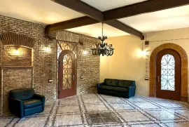 ქირავდება, უნივერსალური კომერციული  ფართი, სოლოლაკი