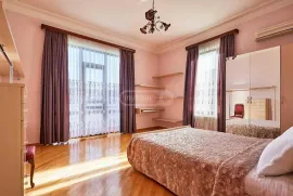 Аренда Посуточно, 8 Kомнатная, Тбилиси, Ортачала