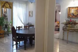 Продается Дом, 11 Kомнатная, Тбилиси, Вера