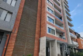 იყიდება სახლი, 5 ოთახიანი, თბილისი, საბურთალო