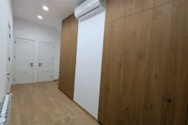 იყიდება სახლი, 5 ოთახიანი, თბილისი, საბურთალო