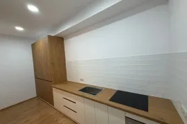 იყიდება სახლი, 5 ოთახიანი, თბილისი, საბურთალო