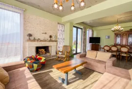 ქირავდება სახლი, 10 ოთახიანი, მცხეთა, ნატახტარი