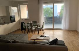 Vodice-novogradnja sa garažom, 143m2, Vodice, Appartment