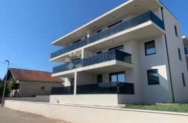 Vodice-novogradnja sa garažom, 143m2, Vodice, Appartment