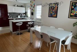 Rijetkost 4s+db,Marčelji !!, Viškovo, Apartamento