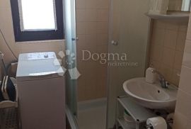 Novalja, apartman na 250 m od plaže, Novalja, Appartamento