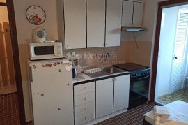 Novalja, apartman na 250 m od plaže, Novalja, Appartamento