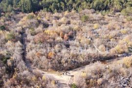 Makarska 11466 m2 zemljište uz planinu Biokovo, Makarska, Terrain