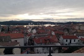 ŠIBENIK CENTAR GRADA PREKRASNA KUĆA SA PRELJEPIM POGLEDOM, Šibenik, بيت