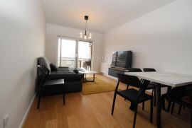 KANTRIDA KOMFORAN STAN SA PROSTRANOM TERASOM, Rijeka, Apartamento