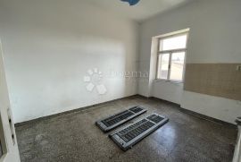 Stan u centru grada, Pula, Appartment