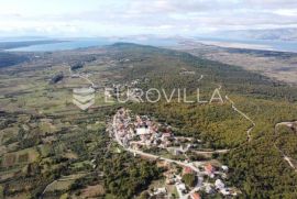 Zadar, Radovin, Građevinsko zemljište 2045m2, Ražanac, Земля