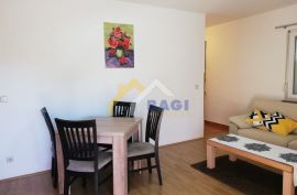 Stan - 66 M2 - Štinjan!, Pula, Apartamento