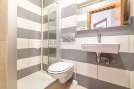 Zagreb, Vrhovec, prostran trosoban stan NKP 110 m2, Zagreb, Flat