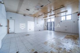 Zagreb, Pešćenica, ulični poslovni prostor / lokal 164 m2, Zagreb, Коммерческая недвижимость