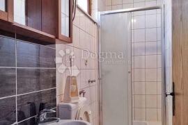 APARTMANSKA KUĆA ČIOVO/OKRUG/RASTIĆI (4+1 APARTMAN), Delnice, Casa